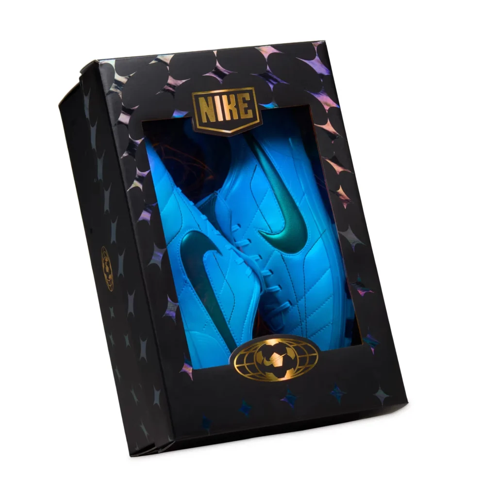 Nike Cryoshot Tiempo Legend R10: Ronaldinho’s Return
