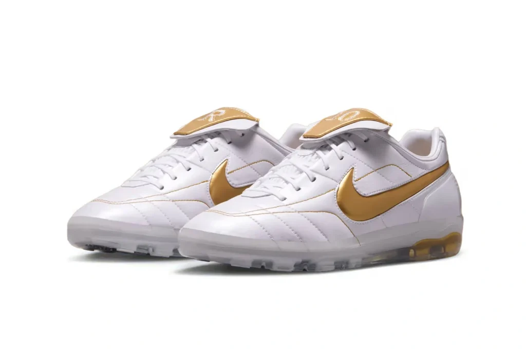 Nike Cryoshot Tiempo front