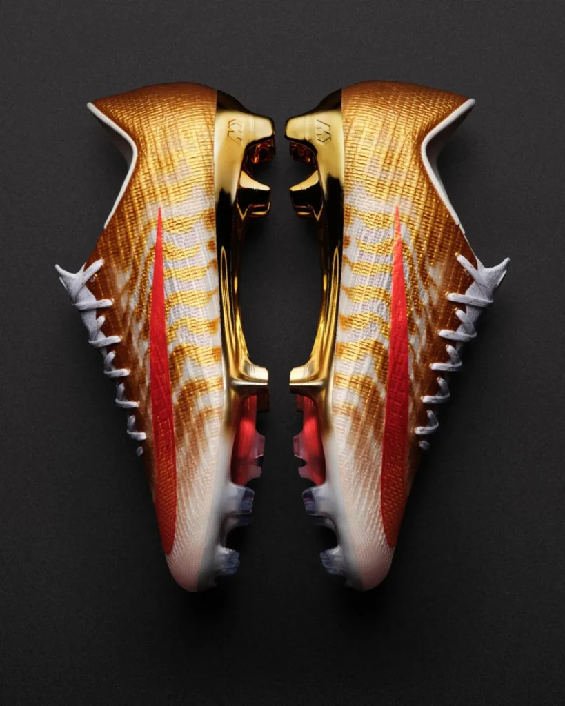Nike Mercurial Superfly 11 CR7 Gold Scorpion