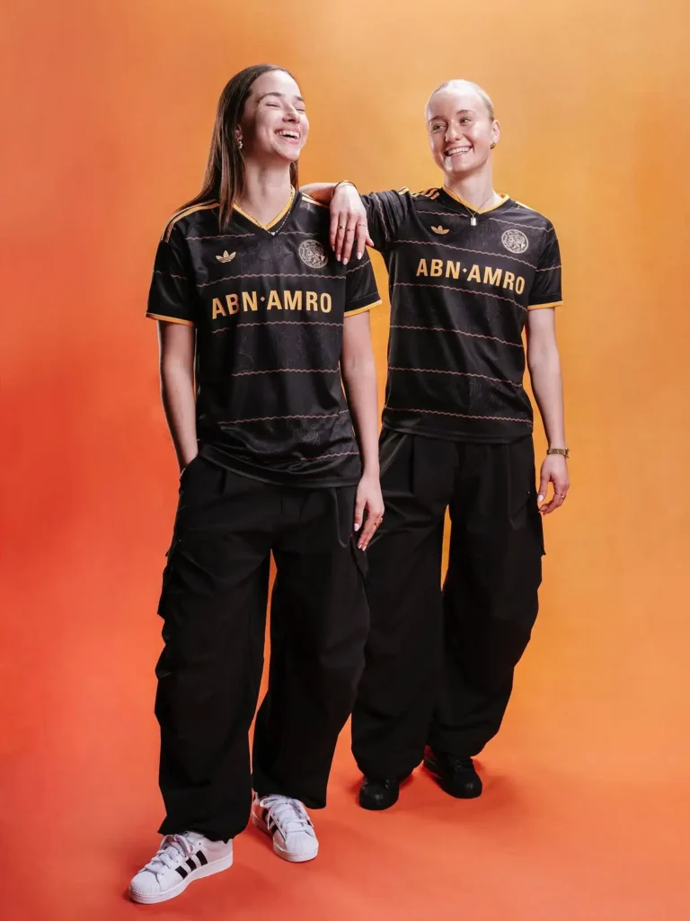 Ajax away kit 26/27