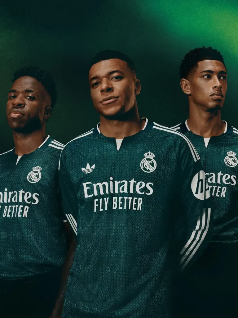 Aurora Ivy Real Madrid away jersey