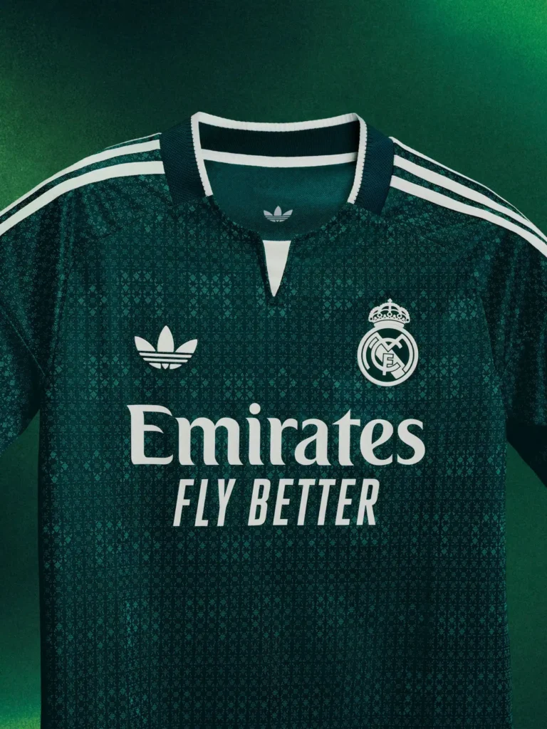 Real Madrid 2012/13 green kit throwback