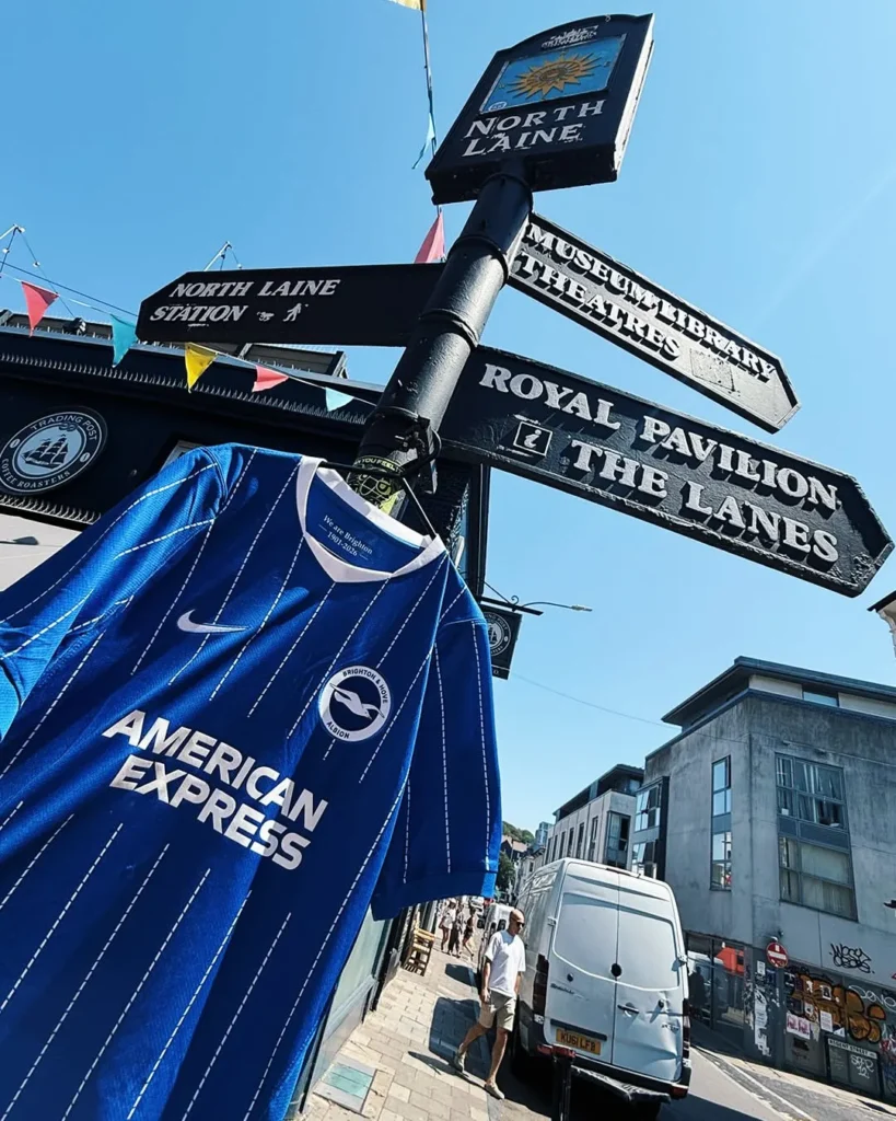 Brighton 1983 FA Cup final kit,