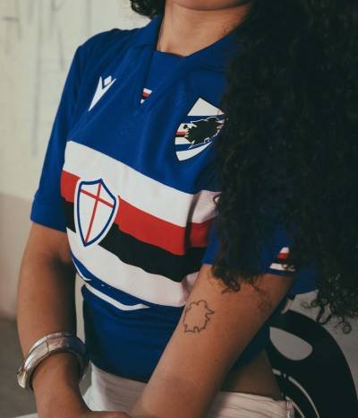 What does the Sampdoria crest mean?