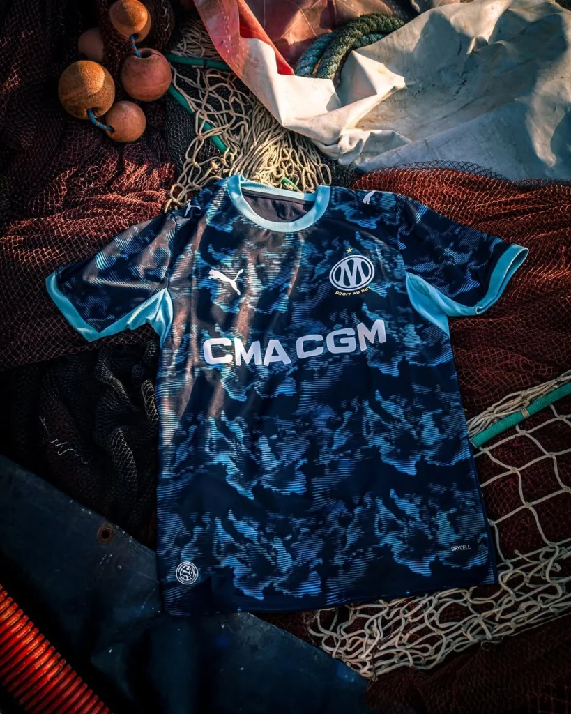 Marseille 26/27 away kit