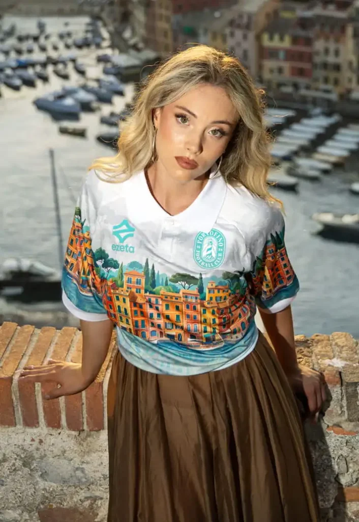 La Dolce Vita football shirt