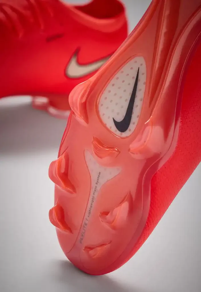 Close up of the FlyLite soleplate on the Nike Mercurial Vapor 17.
