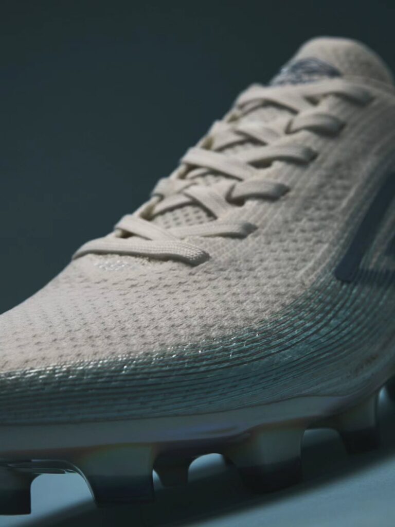 umbro football boots