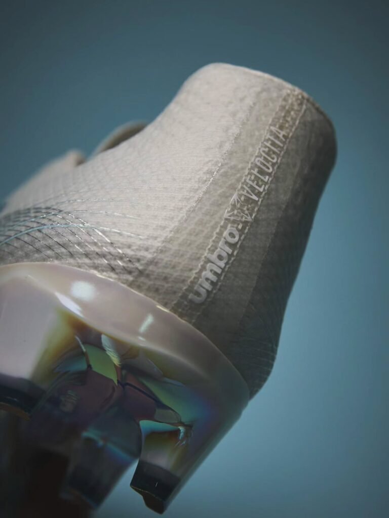 umbro football boots