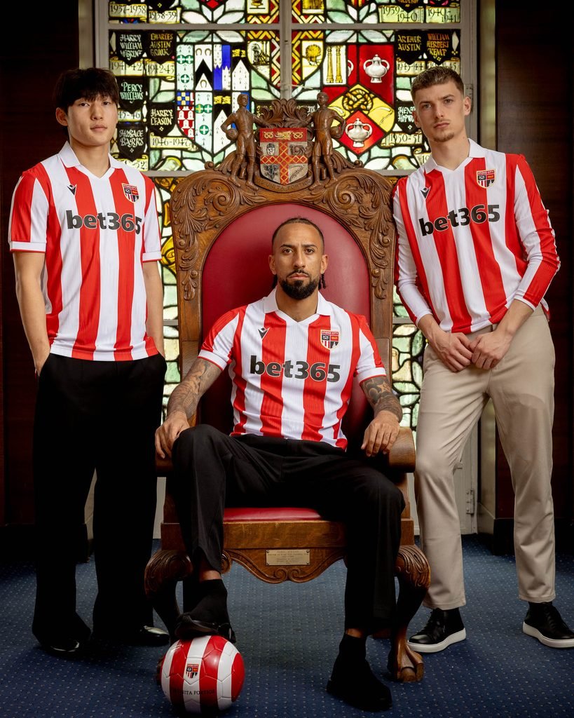 The historical 1970s Stoke City roundel badge that inspired the 2026/27 crest update.